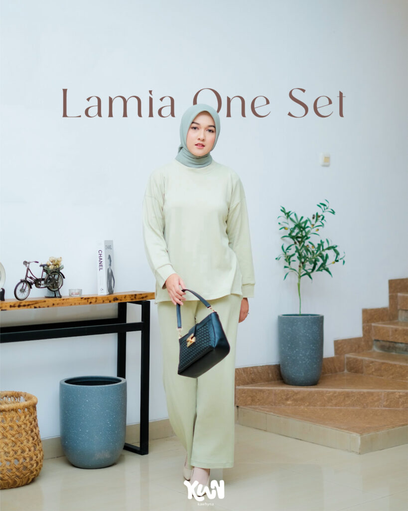 Lamia One Set Knit